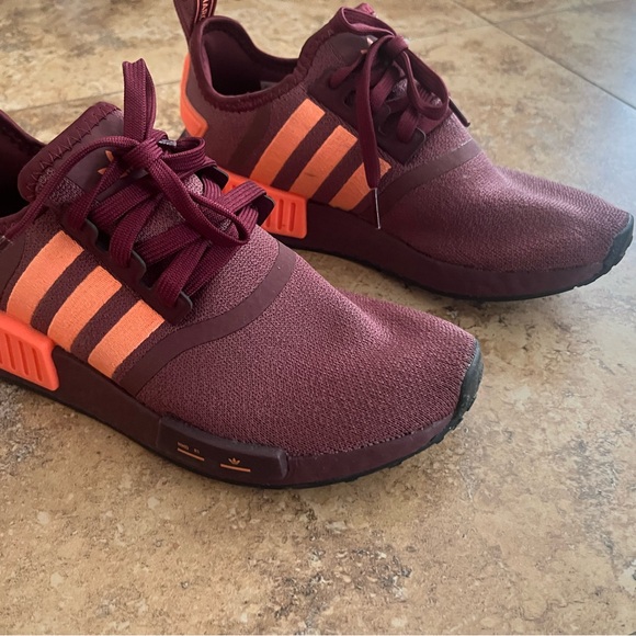 Adidas NMD R1 - Picture 2 of 4